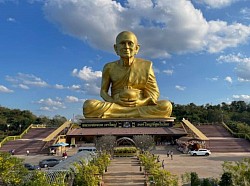 Luang Pho Thuat Khao Yai