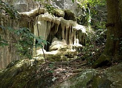 Than Lot Yai Cave